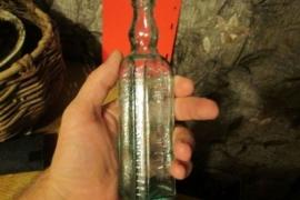 Зачем в СССР выпускали треугольные стеклянные бутылки?