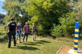 На Вінниччині троє чоловіків намагалися вплав дістатися Молдови