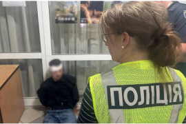 У Києві чоловік, якого доставили до ТЦК за порушення військового обліку, смертельно поранив лікарку ВЛК