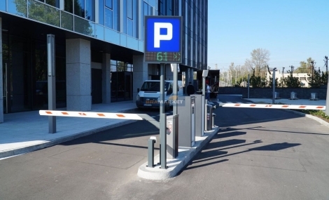 АВТОМАТИЧНІ СИСТЕМИ ДЛЯ ПАРКІНГУ ВІД ІТАЛІЙСЬКОГО ВИРОБНИКА BFT: ЕЛЕКТРОННИЙ ШЛАГБАУМ ТА ТЕРМІНАЛИ ДЛЯ ОПЛАТИ