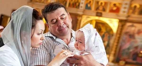 Що прийнято дарувати на хрестини? Що прийнято дарувати на хрестини?