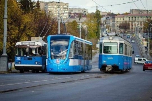 Мінус 414 тисяч поїздок: невтішні підсумки першого місяця нових тарифів на проїзд у Вінниці Мінус 414 тисяч поїздок: невтішні підсумки першого місяця нових тарифів на проїзд у Вінниці