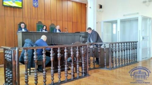 Молоду жінку судять за крадіжки продуктів у Вінниці. Загрожує термін від 5 до 8 років