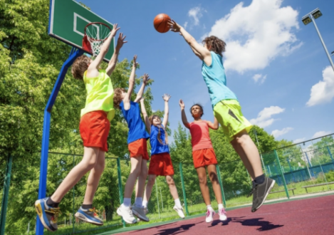 Юних вінничан запрошують в баскетбольну школу на безкоштовні заняття