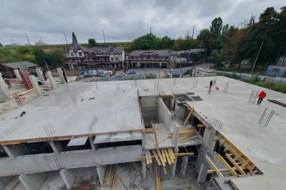 Зводять другий поверх: будівництво муніципального житла у Вінниці триває